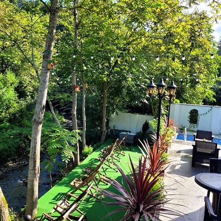 River Boutique Hotel Batumi Esterno foto