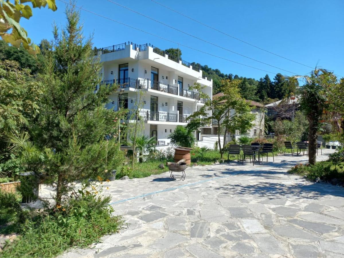 River Boutique Hotel Batumi Esterno foto