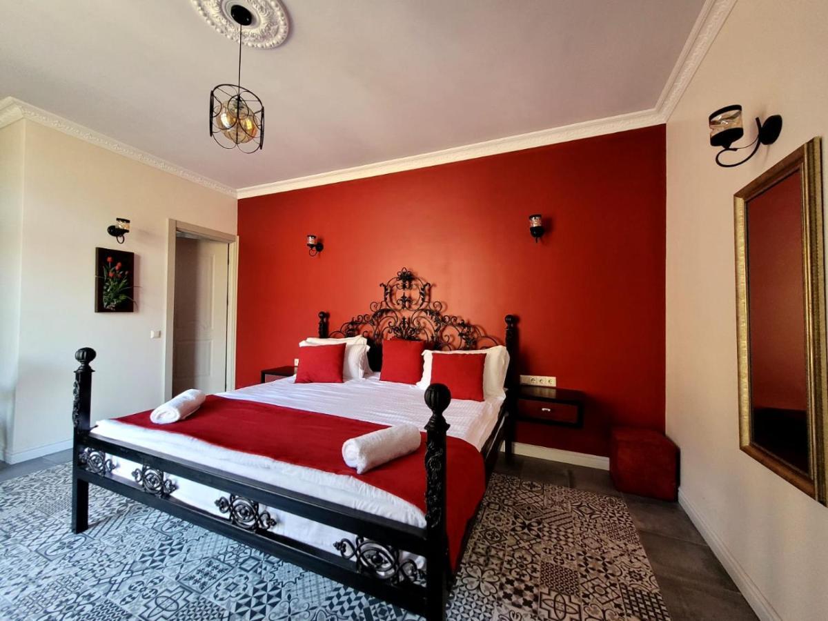 River Boutique Hotel Batumi Esterno foto